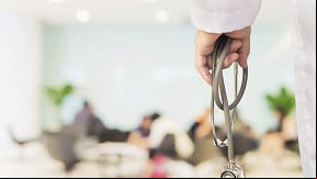 Edital Mais Médicos 2025: Governo abre 500 vagas de R$ 16.587